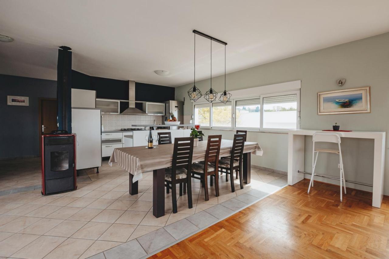 Apartment Villa Anna ザダル エクステリア 写真